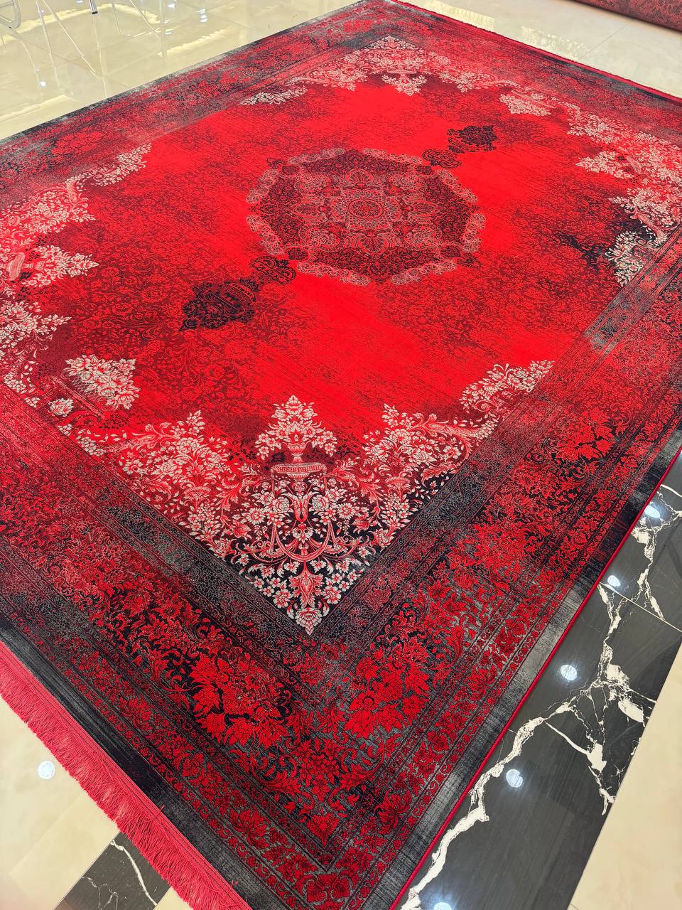 فرش کاسپین لاکی سرمه ای 1200 شانه