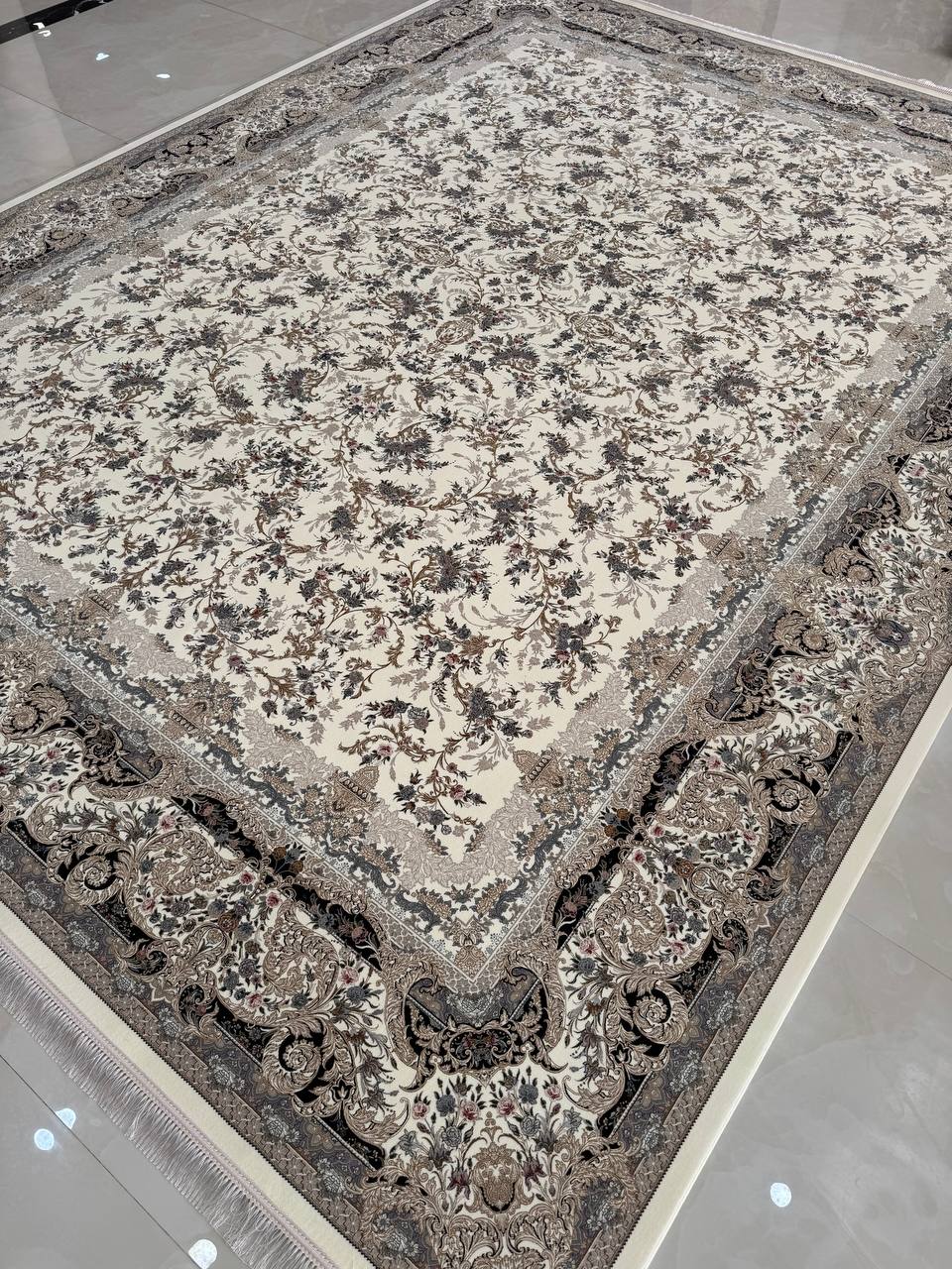 فرش سیتا سفید 1500 شانه تراکم 4500 مسطح